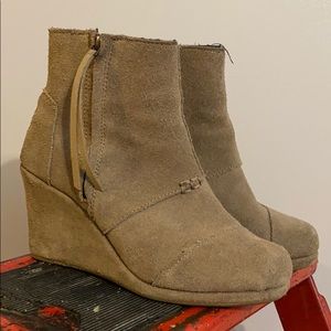 Tom’s Suede Leather Wedge Ankle Bootie